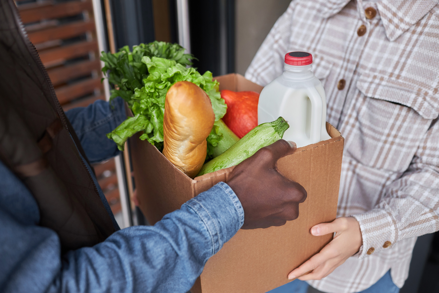 What help is available for people who can’t afford food during cancer treatment?