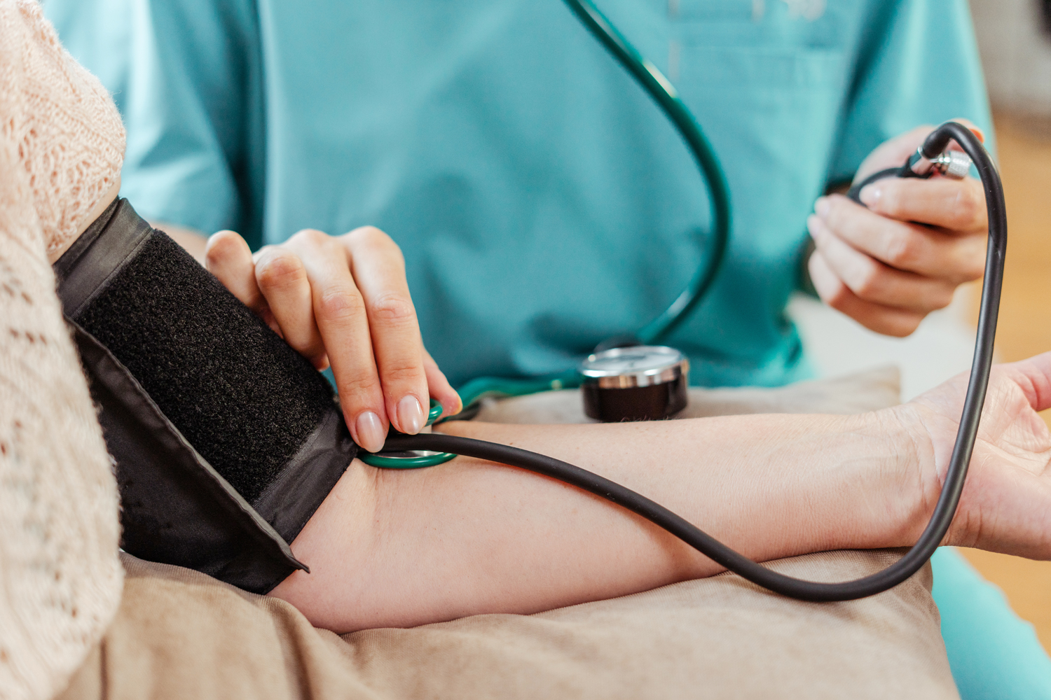 Aromatase Inhibitor Use Linked to Blood Pressure, Diabetes Risk